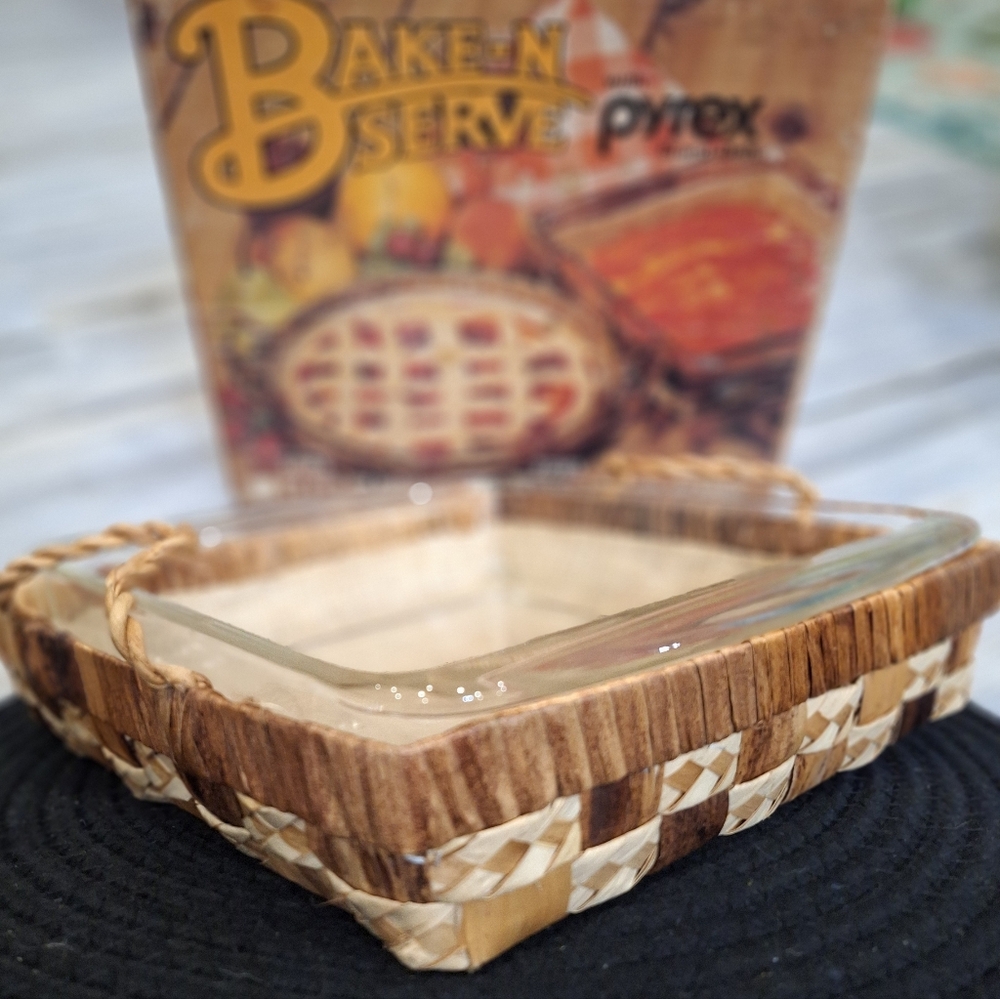 Vintage Pyrex 222 Bake N Serve In Box, Square Pyrex , Retro Kitchen